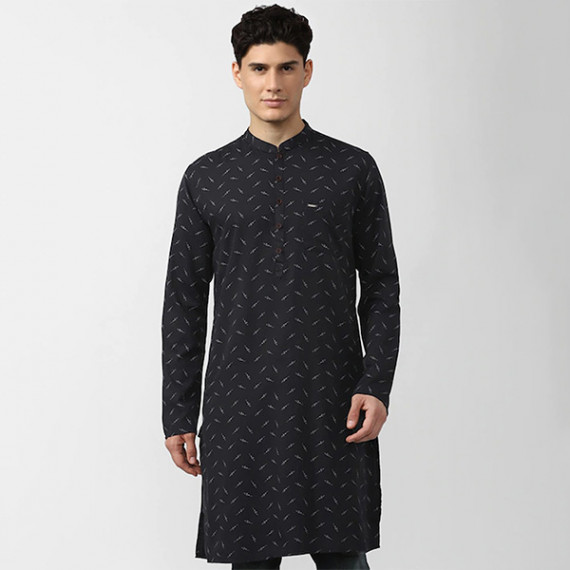 https://zenfashion.in/products/men-black-geometric-printed-kurta-1
