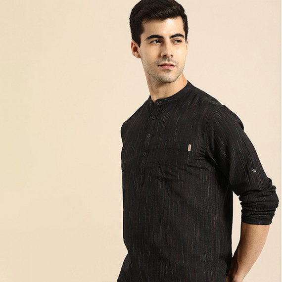 https://zenfashion.in/products/men-black-woven-design-kurta