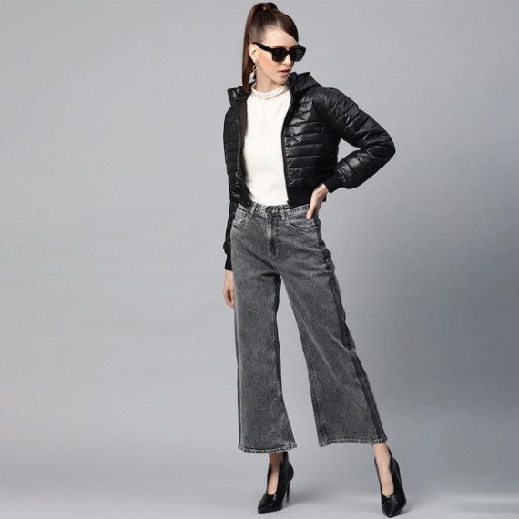 https://zenfashion.in/products/women-black-solid-cropped-puffer-jacket