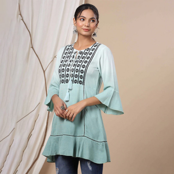 https://zenfashion.in/products/women-green-tunics