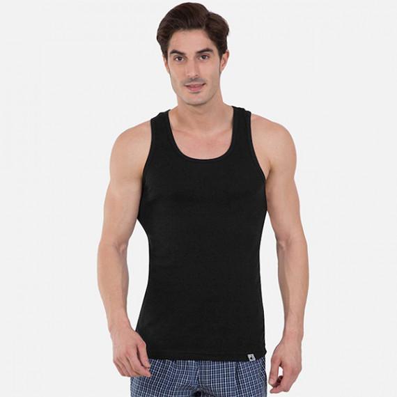 https://zenfashion.in/products/men-black-solid-racer-back-innerwear-vest-9922-0105