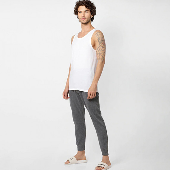 https://zenfashion.in/products/men-pack-of-2-white-solid-innerwear-vests